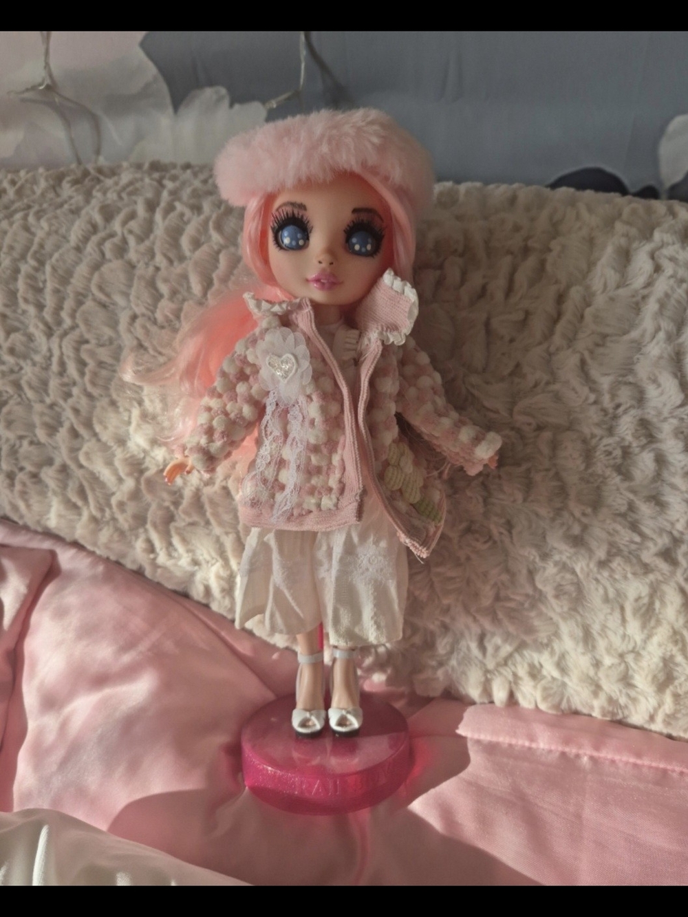 Custom Rainbow High Bella Parker Doll.